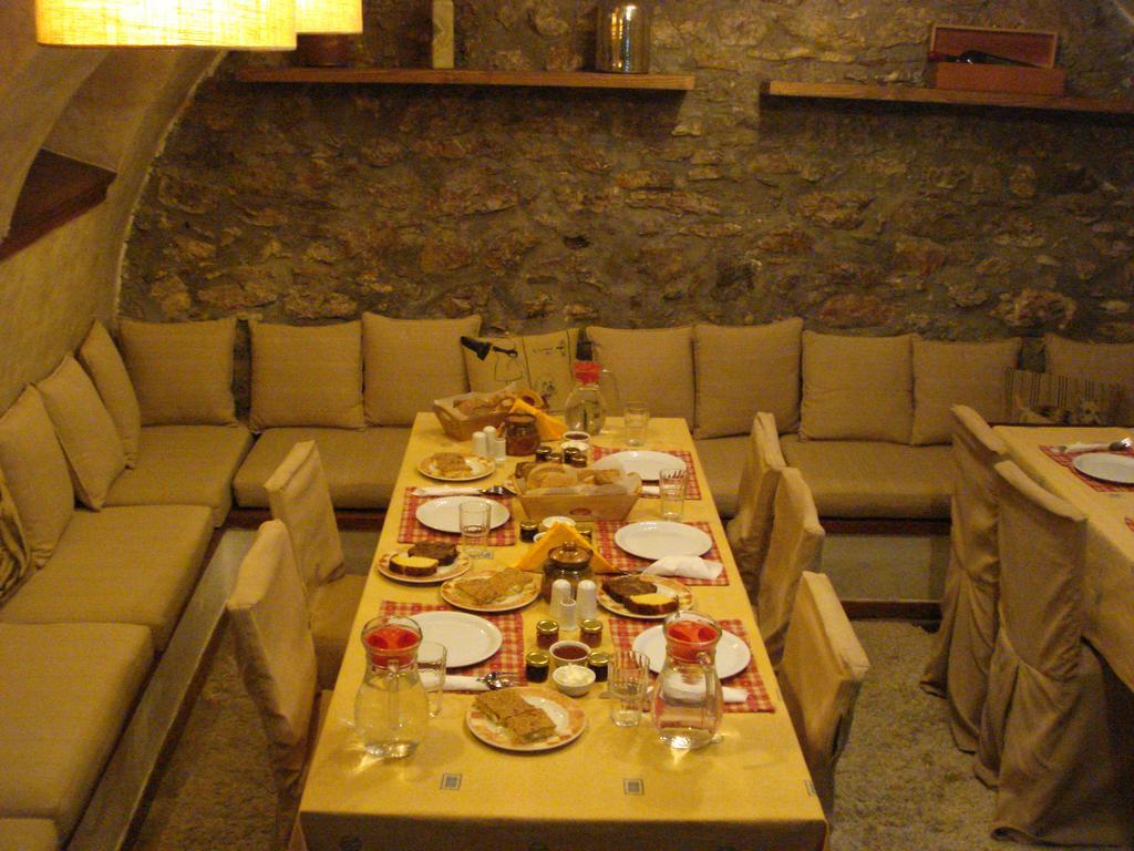 Guesthouse Kazakou Діміцана Екстер'єр фото