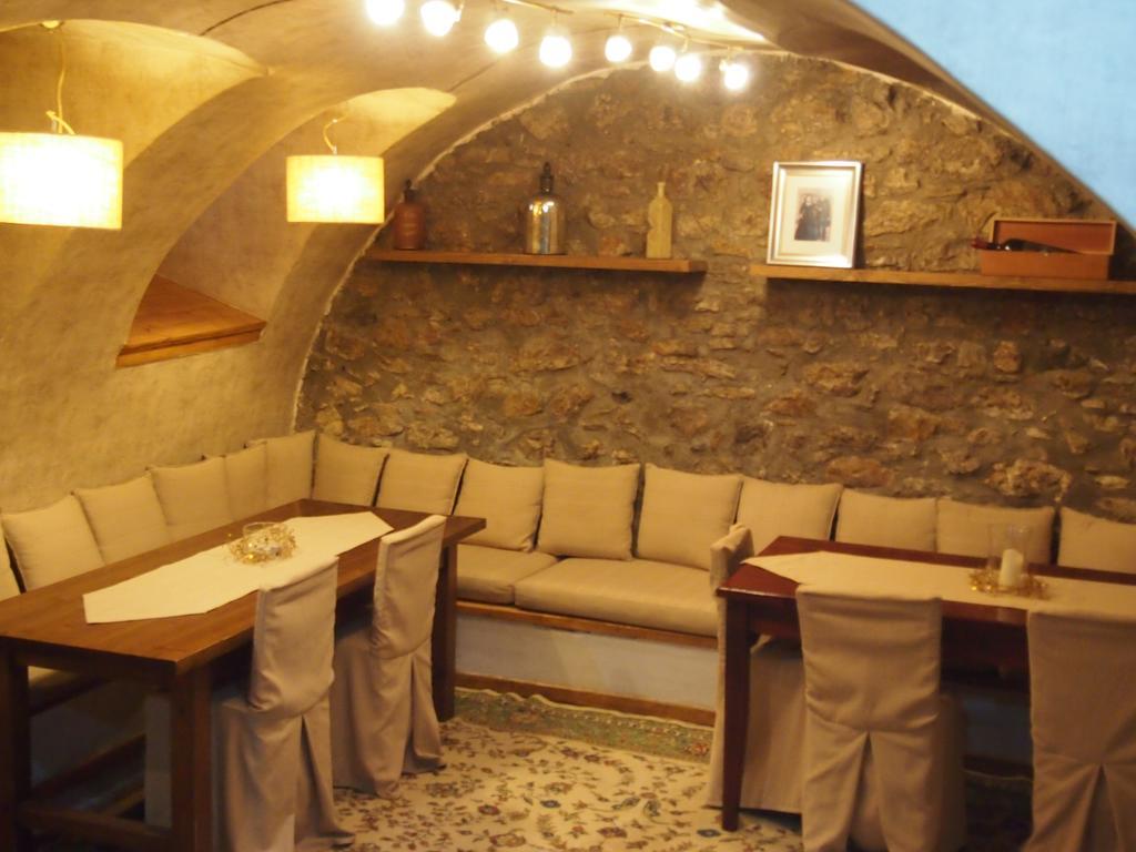 Guesthouse Kazakou Діміцана Екстер'єр фото